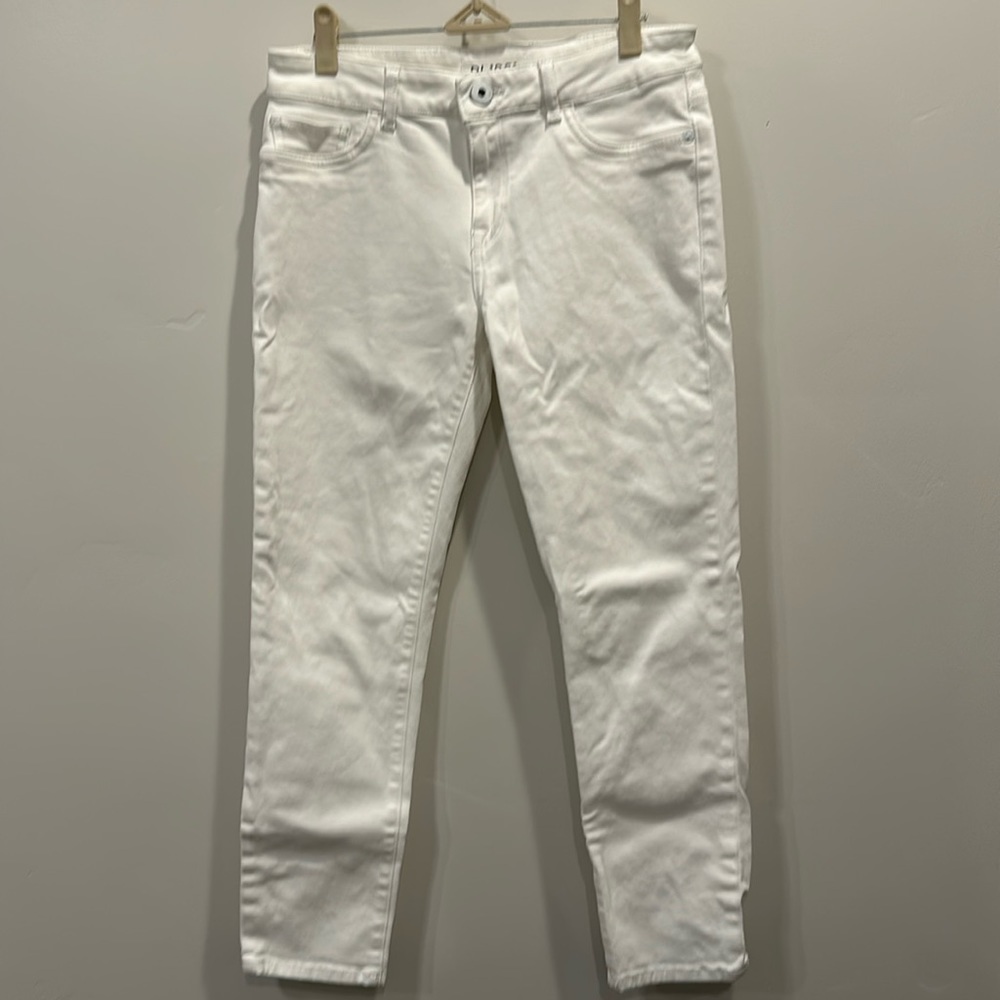 DL1961 Size 28. Cropped. Instasculpt white jeans.